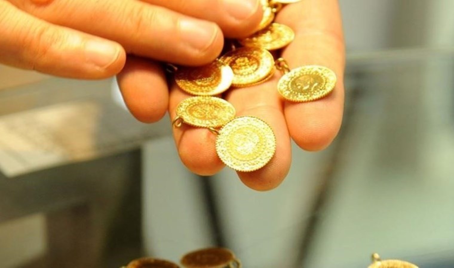 Altın fiyatları güne nasıl başladı? Gram altın, çeyrek altın, Cumhuriyet altını bugün ne kadar oldu? 26 Temmuz 2024 altın fiyatları…